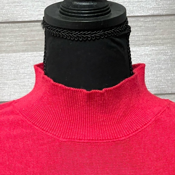 Pinky red mock neck - Picture 3 of 7
